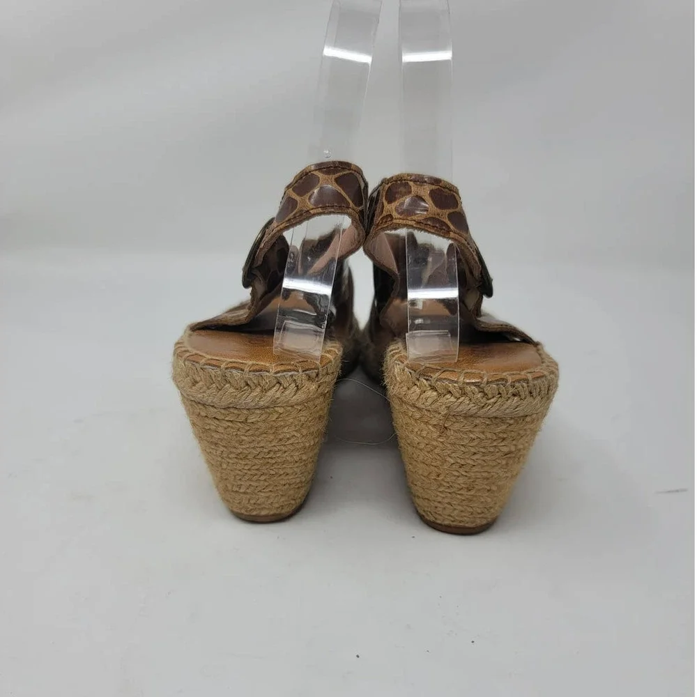 Andre Assous Espadrille Sandals Size 40 Open Toe Cross Strap Camel Print Brown